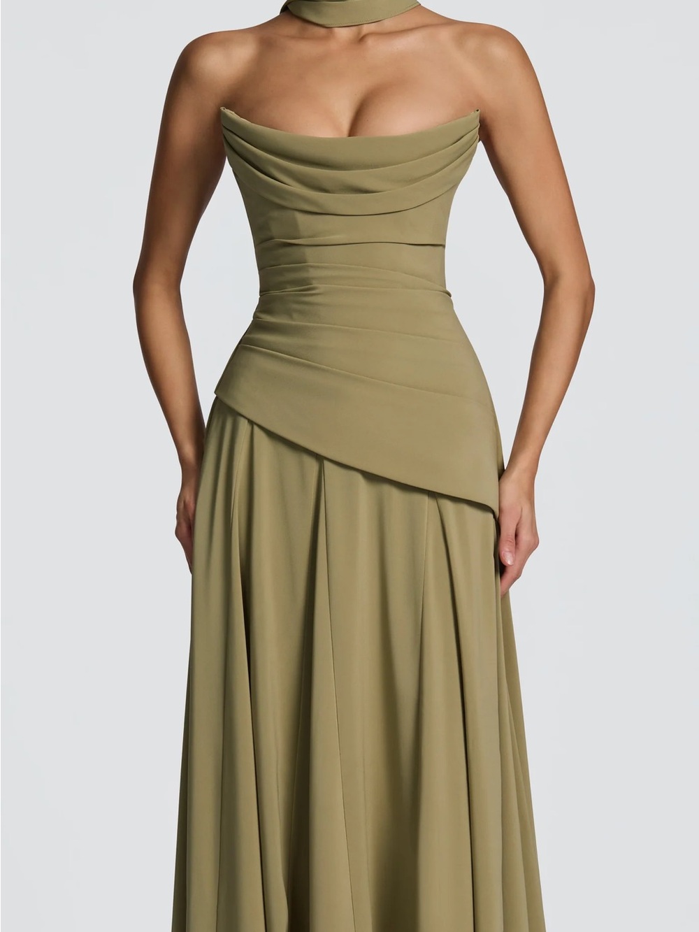 Elegant Olive Maxi Dress with Choker Neckline - Picture 6 of 7